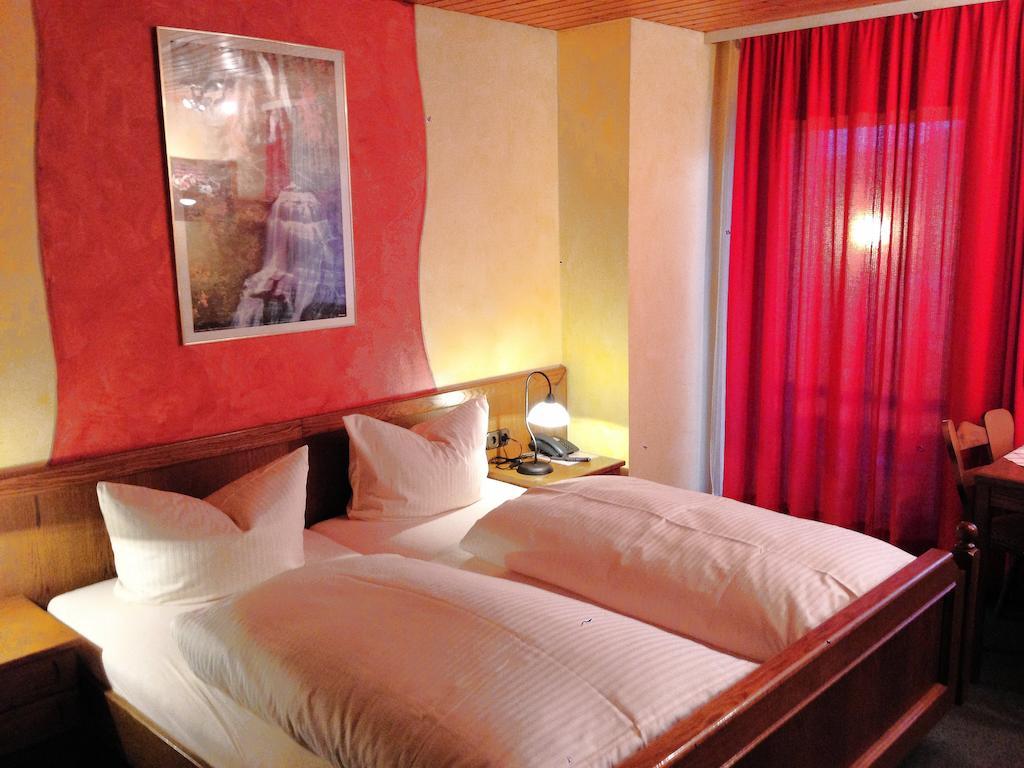Beim Haxenwirt Otel Immenstadt im Allgäu Oda fotoğraf